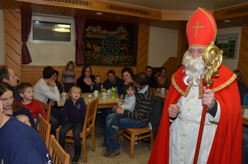 Nikolausbesuch bei den Feuerwehrkindern der FF Micheldorf