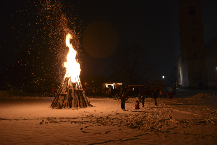 Komm und wärm dich beim Wintersonnenwendfeuer am 21. Dezember 2014