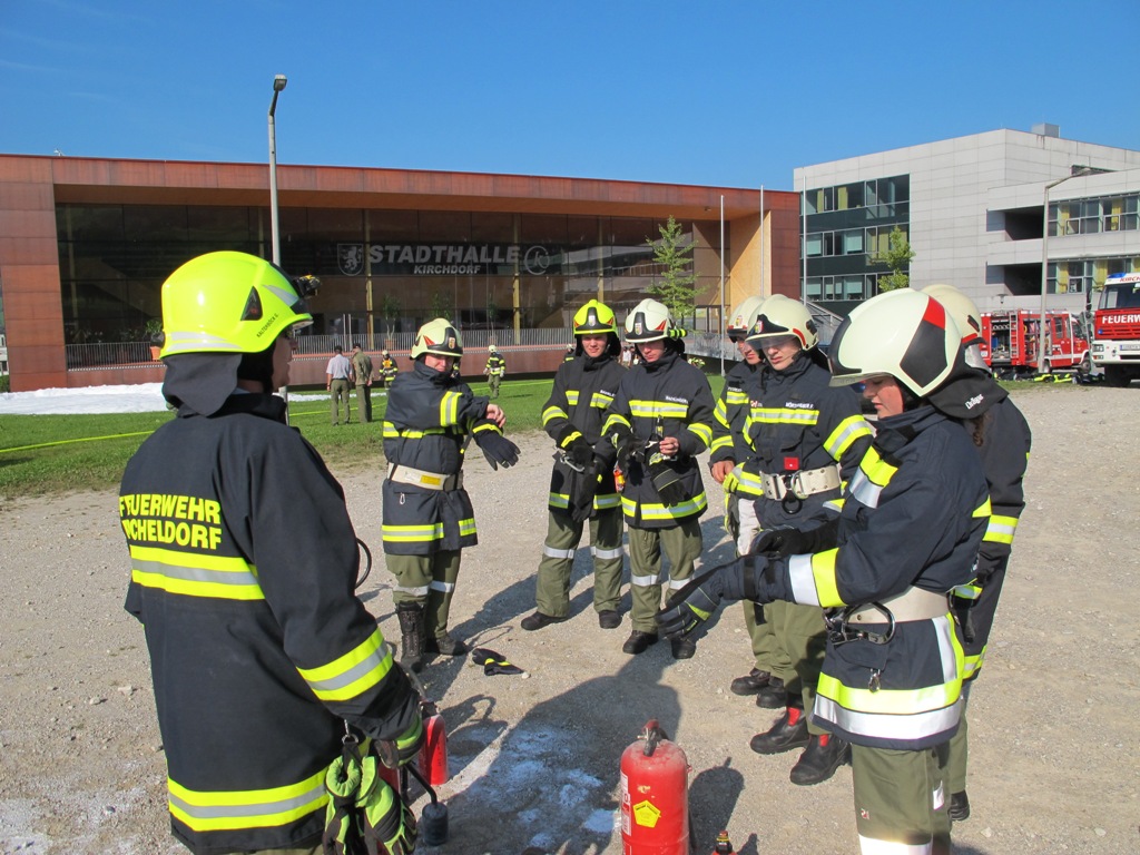 Grundlehrgang 2016 – 3 Absolventen der FF Micheldorf.