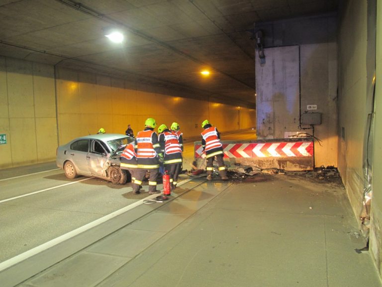 Verkehrsunfall A9, 5 vor 12 am 16. Dezember 2016