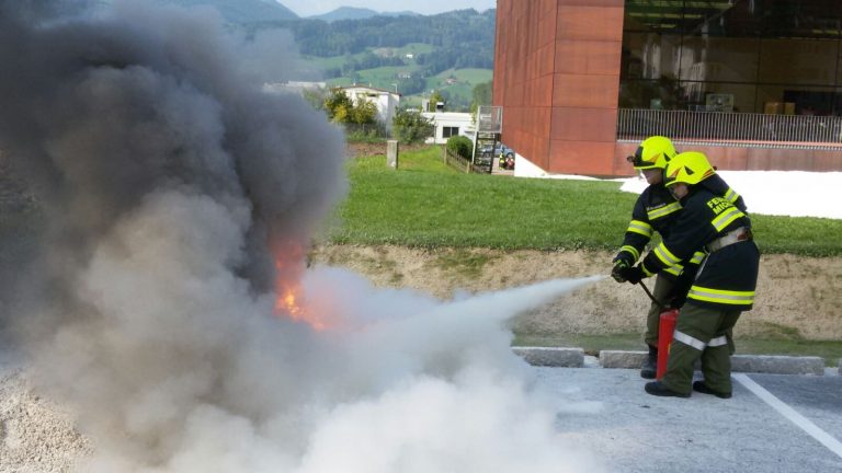 Erfolgreicher Grundlehrgang für 7 Feuerwehrfrauen und Männer der FF Micheldorf am 22. und 23. Sept 2017