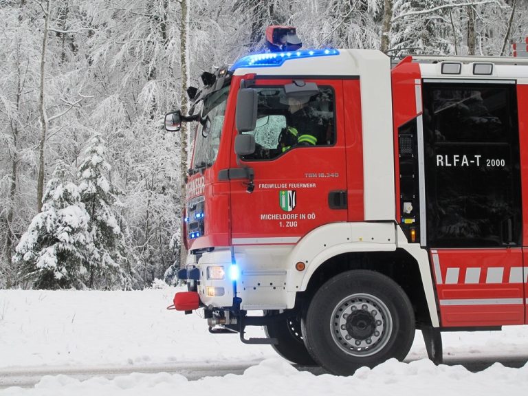 Zum 1. Advent wurde der RLF-T mal in den Schnee gestellt.