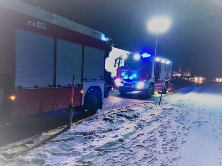 Schwerer Verkehrsunfall auf der B138, Micheldorf, 23. Feb 2018