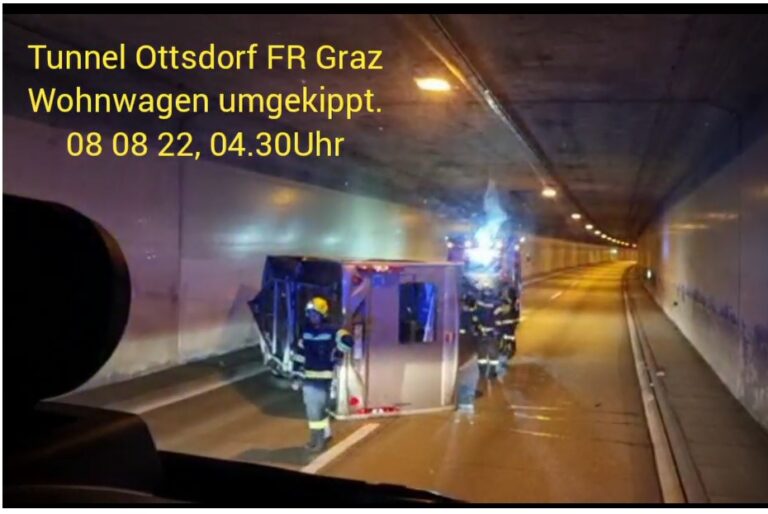 Verkehrsunfall im Tunnel Ottsdorf auf der A9, 8. Aug 2022