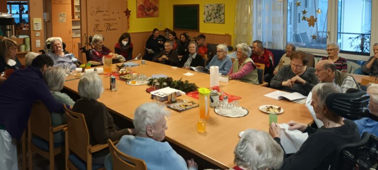 Vorweihnachtlicher Einsatz der Feuerwehrjugend – Besuch im Altersheim – DANKE