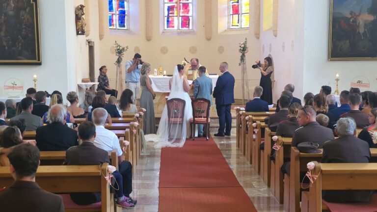Herzliche Gratulation zur kirchlichen Hochzeit, Corina & René, 16. Sept 2023