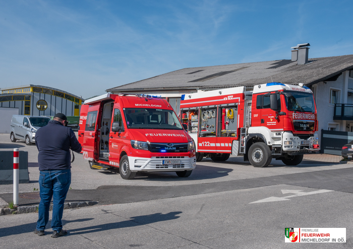 Unfall auf der B138 – Aufräumarbeiten – FF Micheldorf. 13 April 2024