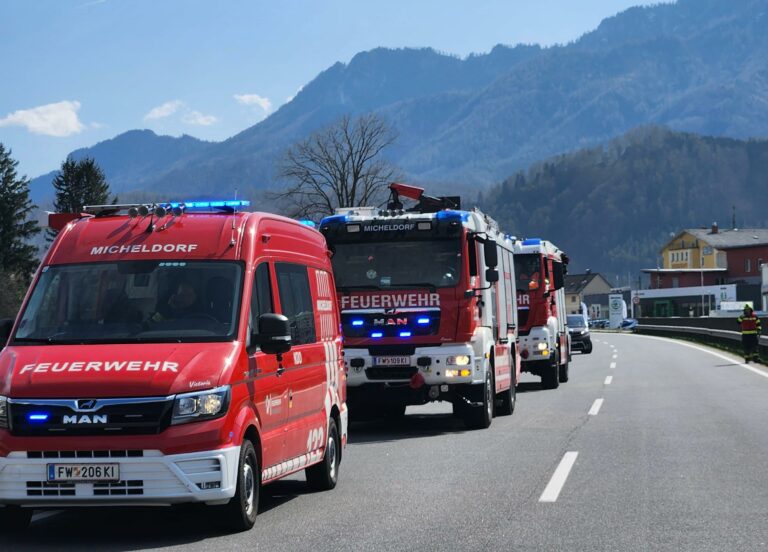 Verkehrsunfall Aufräumarbeiten am 11. April 2025