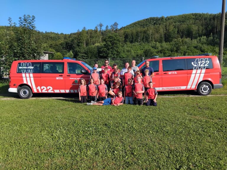 Großzügige Spende an die Jugendfeuerwehr