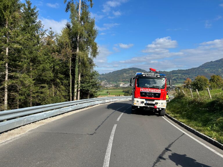 Verkehrsunfall Aufräumarbeiten am 12. Oktober 2025